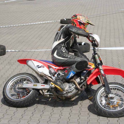 SUPERMOTO POCKING 095